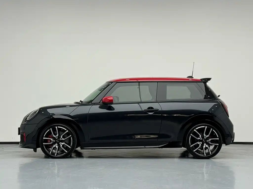 JCW 2025 John Cooper works купить на сайте DeffCars
