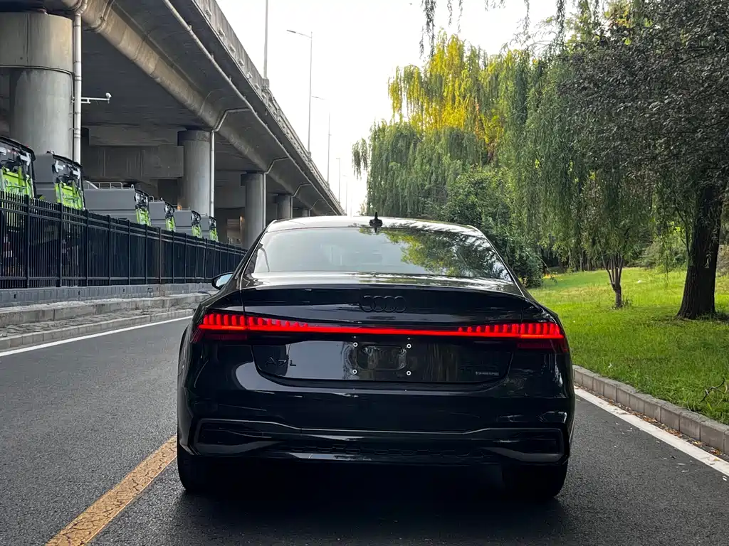 Audi A7L 2024 45 TFSI quattro Black Warrior Edition купить на сайте DeffCars