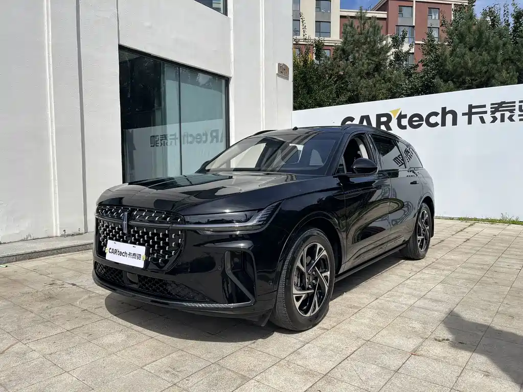 Voyager 2023 2.0T four-wheel drive Zunyi hybrid version купить на сайте DeffCars