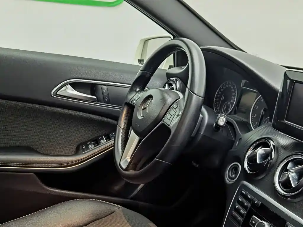 Mercedes-Benz A-Class (Imported) 2013 A 180 Fashion Model купить на сайте DeffCars