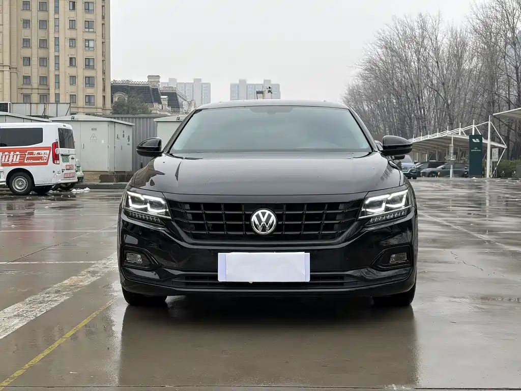 Passat 2019 380TSI Deluxe Edition National VI купить на сайте DeffCars