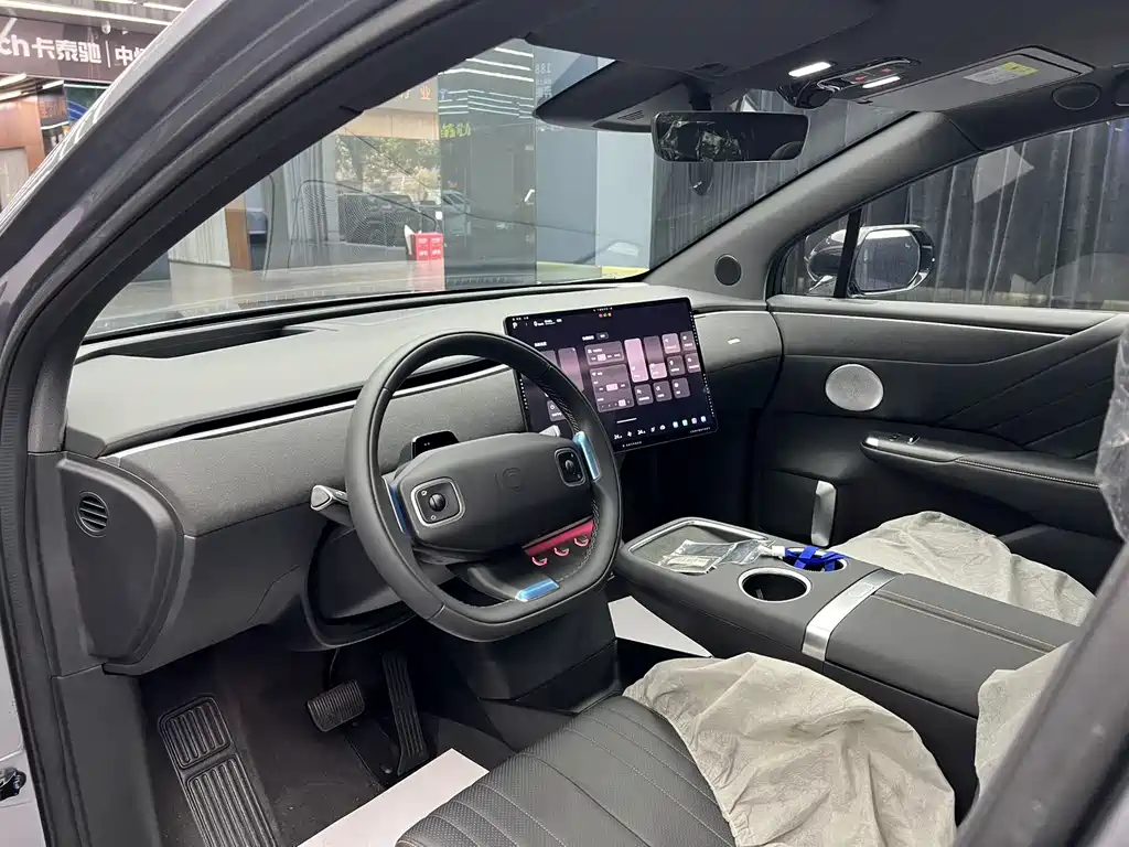 Changan Qiyuan E07 2025 pure electric four-wheel drive 90kWh Dacheng version купить на сайте DeffCars