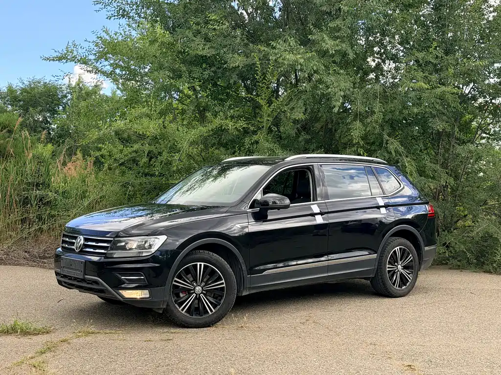Tiguan L 2019 330TSI automatic two-wheel drive panoramic comfort version National VI купить на сайте DeffCars