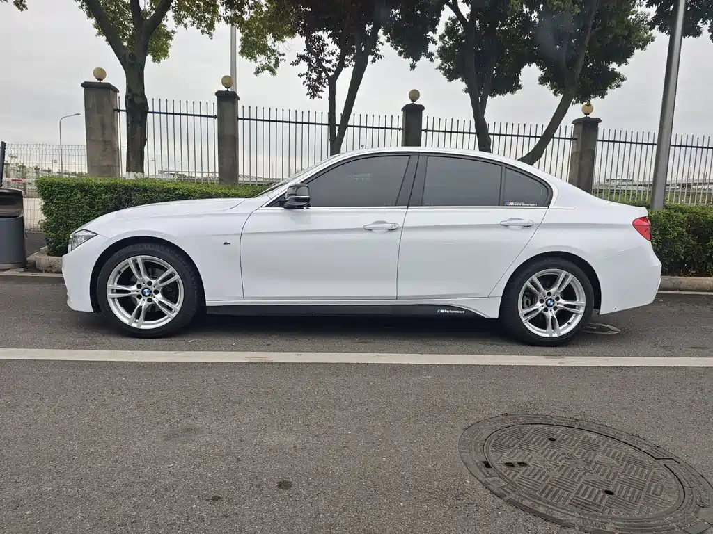 BMW 3 Series 2017 320i M Sports купить на сайте DeffCars