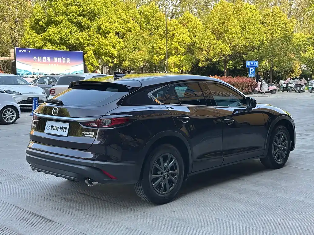 Mazda CX-4 2021 2.0L automatic two-wheel drive Blue Sky Exploration Edition купить на сайте DeffCars