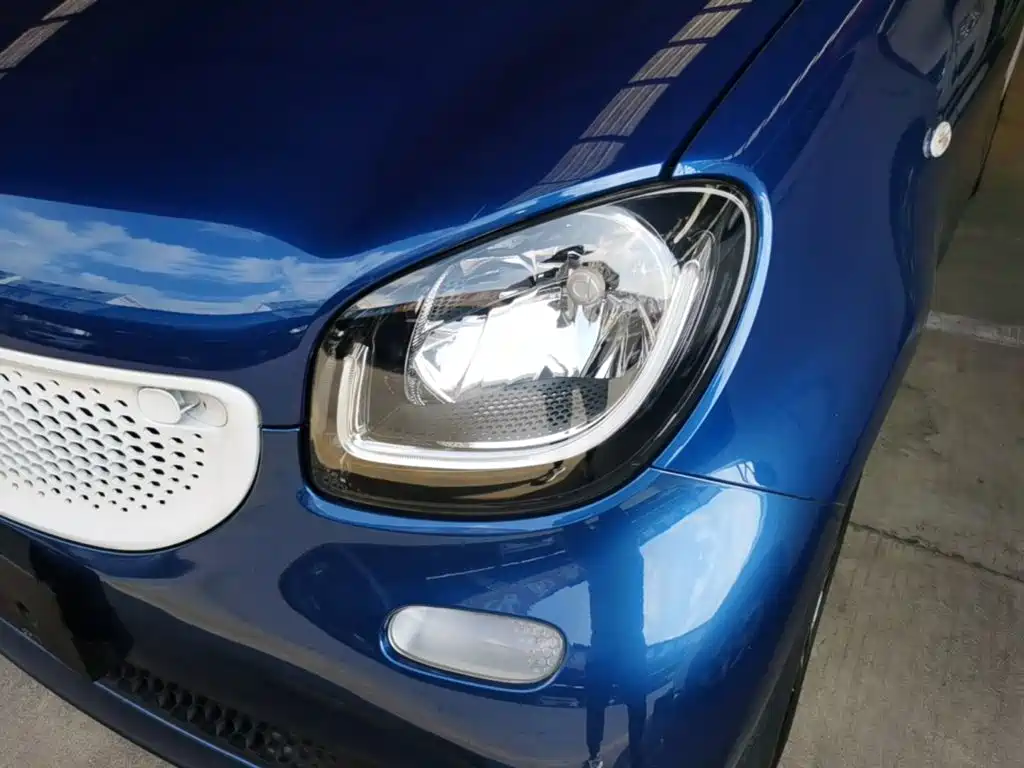 smart forfour 2016 0.9T 66kW extreme version купить на сайте DeffCars