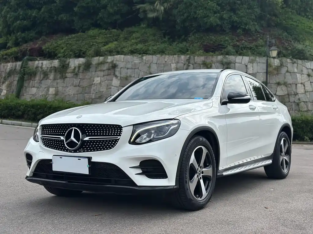 Mercedes-Benz GLC Coupe 2017 GLC 200 4MATIC Coupe SUV купить на сайте DeffCars