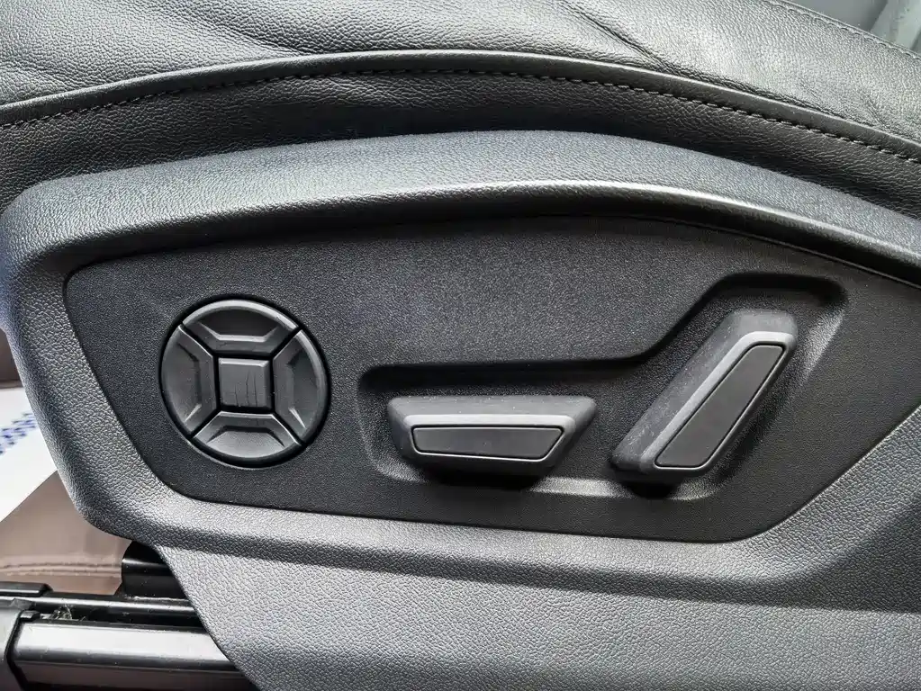 Audi Q7 2020 55 TFSI quattro S line sports купить на сайте DeffCars