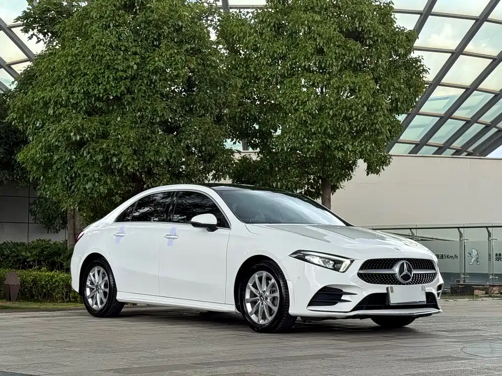 Mercedes-Benz A-Class 2022 A 200 L Sports Sedan Fashionable купить на сайте DeffCars