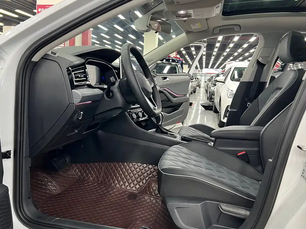 Sagitar 2023 300TSI DSG Super Edition купить на сайте DeffCars