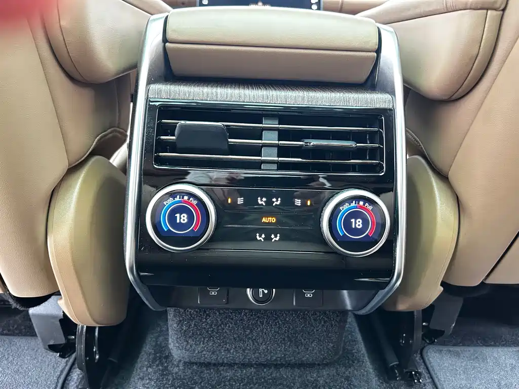 Range Rover 2024 3.0 L6 360PS Grand Edition купить на сайте DeffCars