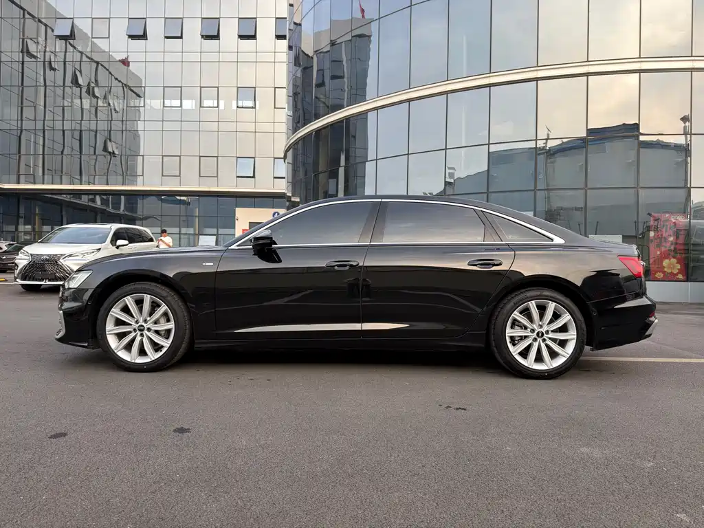 Audi A6L 2024 45 TFSI Premium Dynamic Model купить на сайте DeffCars