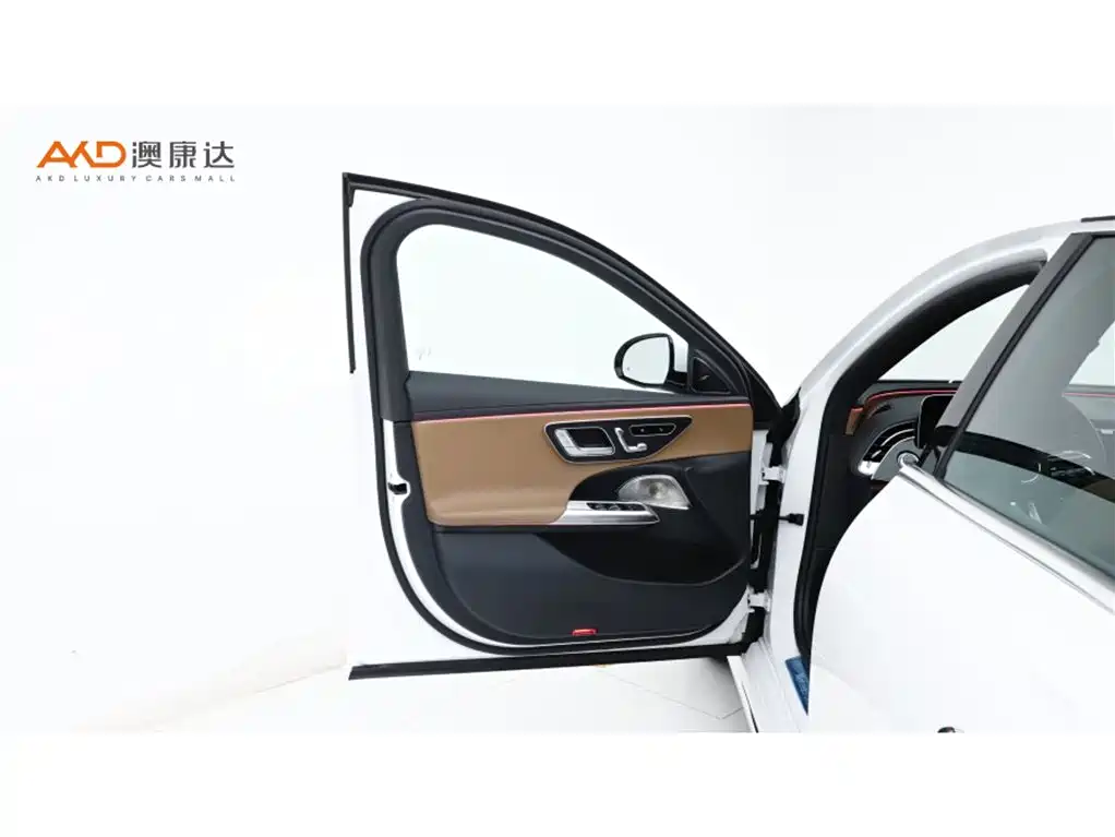 Mercedes-Benz E260L/2.0T/24 models/sporty купить на сайте DeffCars