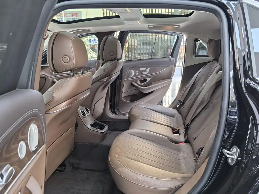 Mercedes-Benz E-Class 2023 E 300 L Luxury Model купить на сайте DeffCars