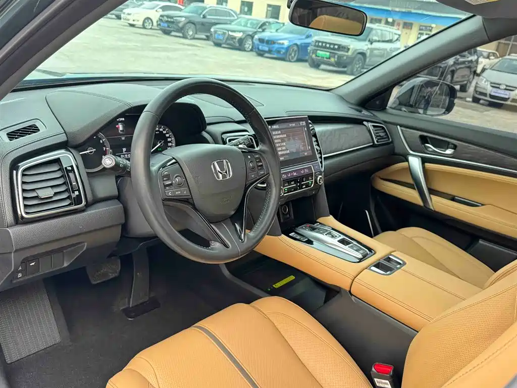 Honda UR-V 2020 370TURBO two-wheel drive premium version купить на сайте DeffCars