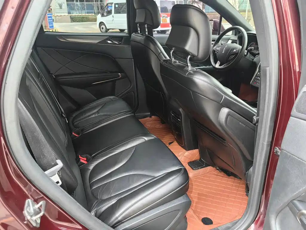 Lincoln MKC 2017 2.0T 2WD Exclusive Edition купить на сайте DeffCars