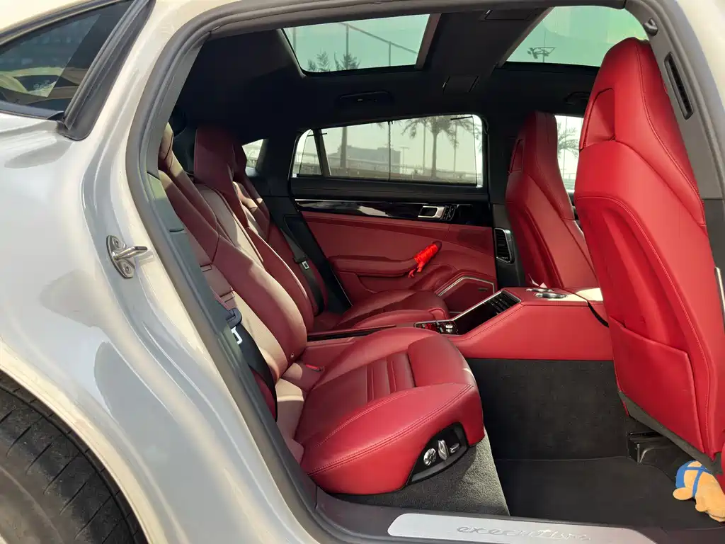 Panamera 2017 Panamera 4 Executive Extended Edition 3.0T купить на сайте DeffCars