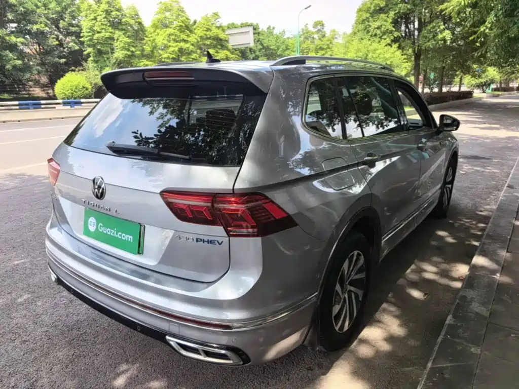 Tiguan L plug-in hybrid 2022 430PHEV plug-in hybrid premium version купить на сайте DeffCars