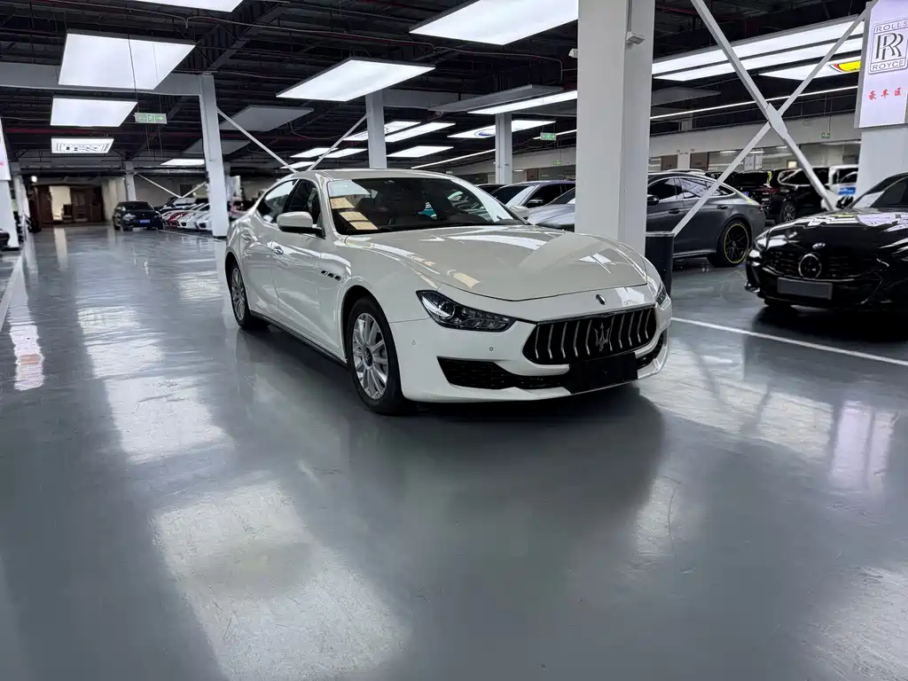 Ghibli 2017 3.0T Standard Edition купить на сайте DeffCars