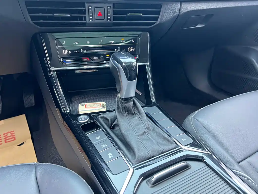 Passat 2023 facelift 330TSI Star Elite Edition купить на сайте DeffCars