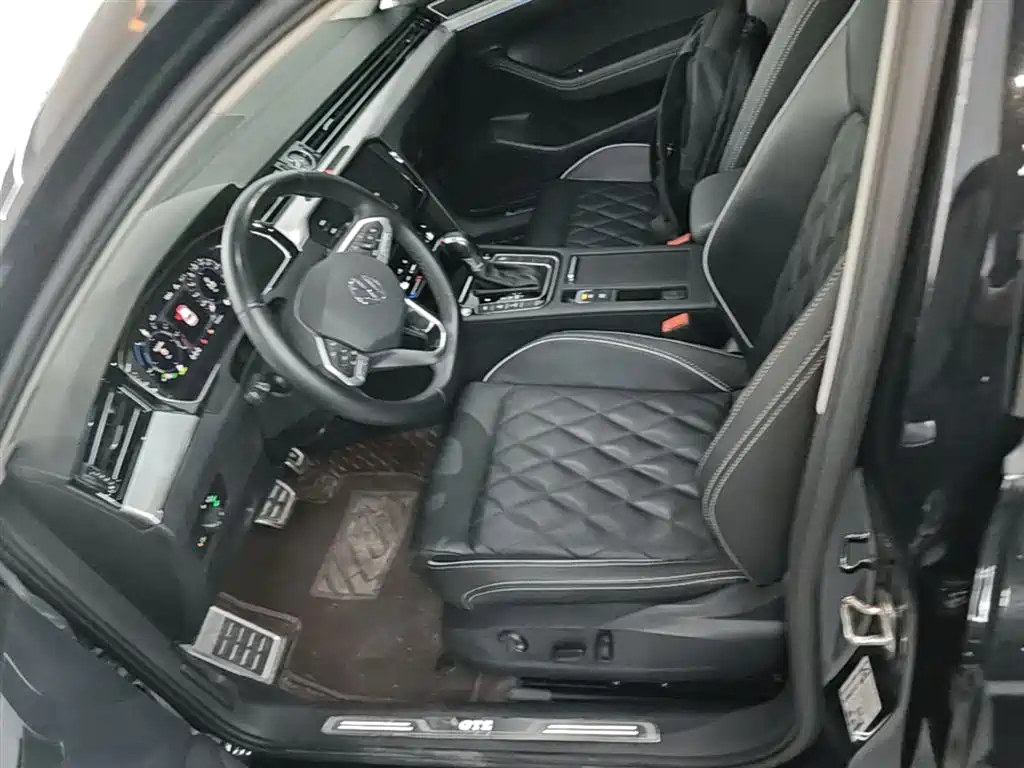 Magotan GTE plug-in hybrid 2022 GTE luxury model купить на сайте DeffCars