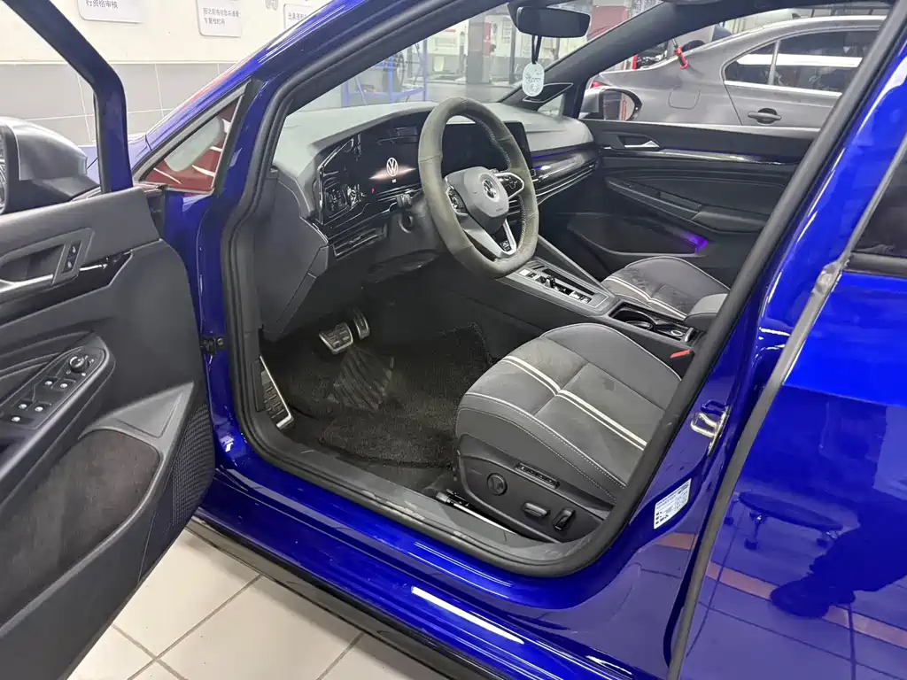 Golf 2023 280TSI DSG R-Line купить на сайте DeffCars