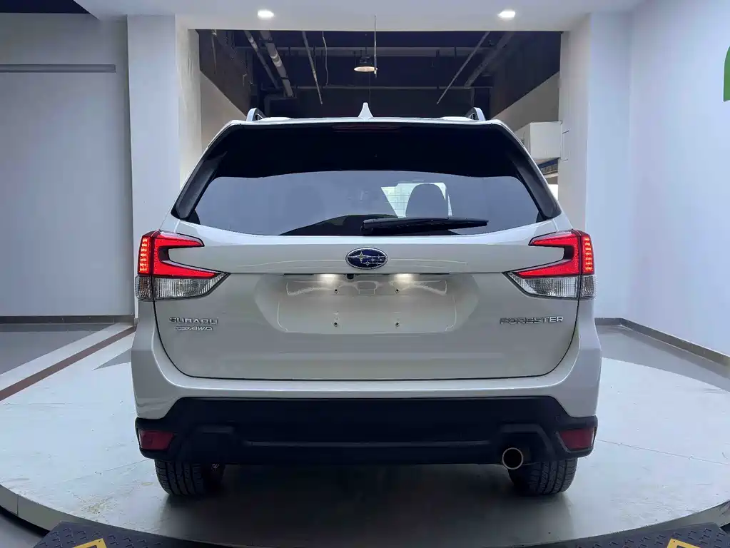 Forester 2022 2.0i AWD Deluxe Edition EyeSight купить на сайте DeffCars