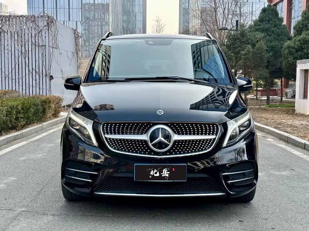 Mercedes-Benz V-Class 2020 V 260 L Long Wheelbase Luxury Edition купить на сайте DeffCars