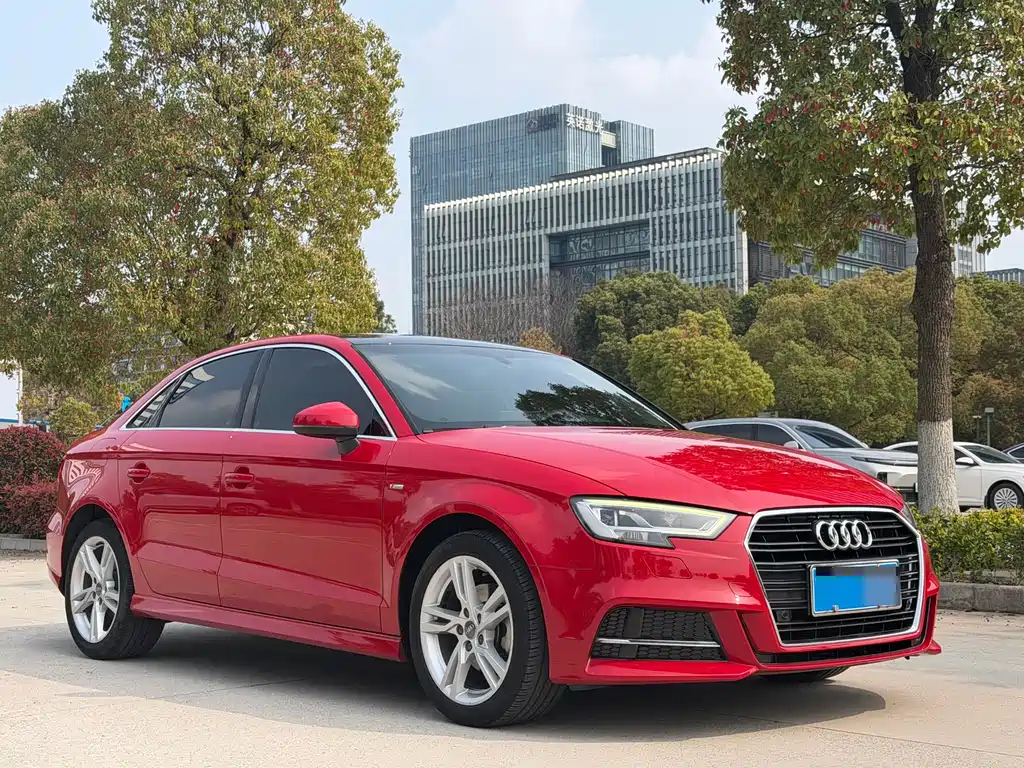 Audi A3 2019 Limousine 35 TFSI Fashion Type National VI купить на сайте DeffCars