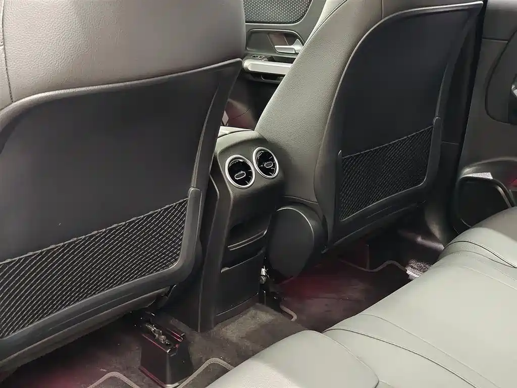 Mercedes-Benz GLB 2024 GLB 220 Dynamic купить на сайте DeffCars