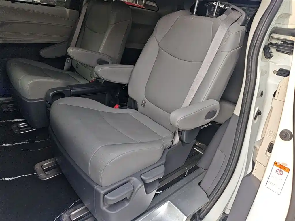 Grevia 2023 2.5L Hybrid Luxury Edition купить на сайте DeffCars