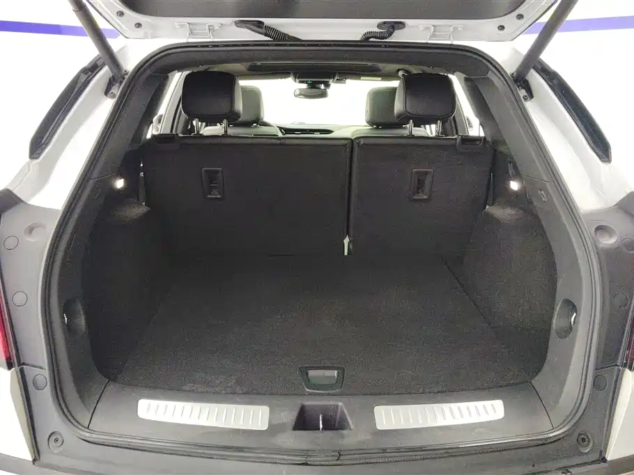 Cadillac XT5 2022 2.0T two-wheel drive luxury model купить на сайте DeffCars