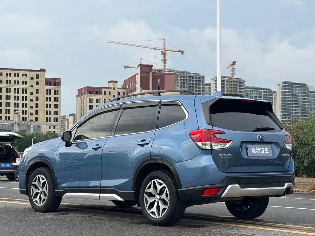 Forester 2019 2.0i Deluxe Edition EyeSight купить на сайте DeffCars