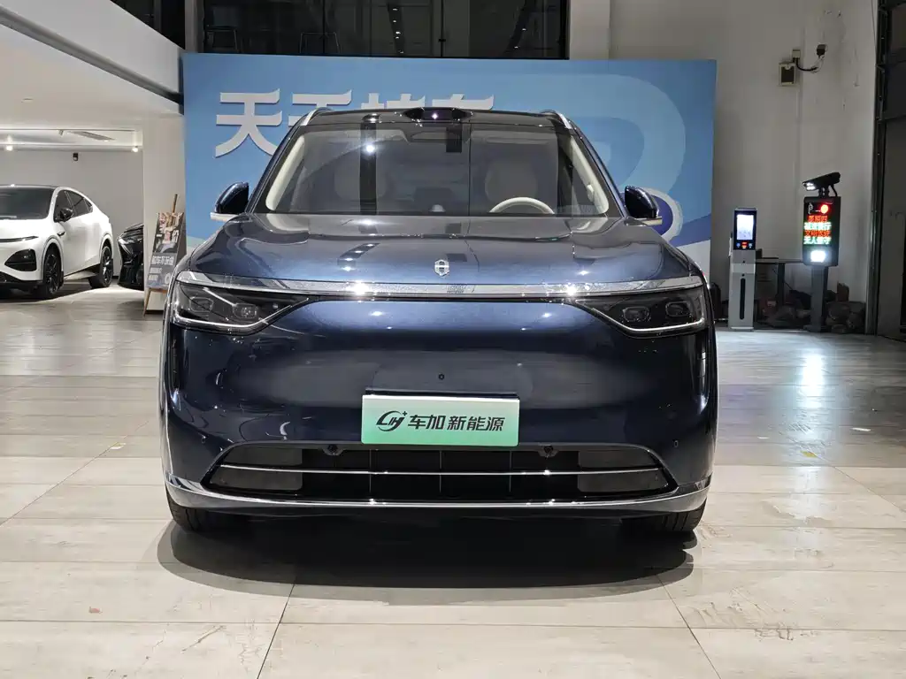 Wenjie M8 2025 extended range Max+ version 53.4kWh 5-seat version 192-line lidar) купить на сайте DeffCars