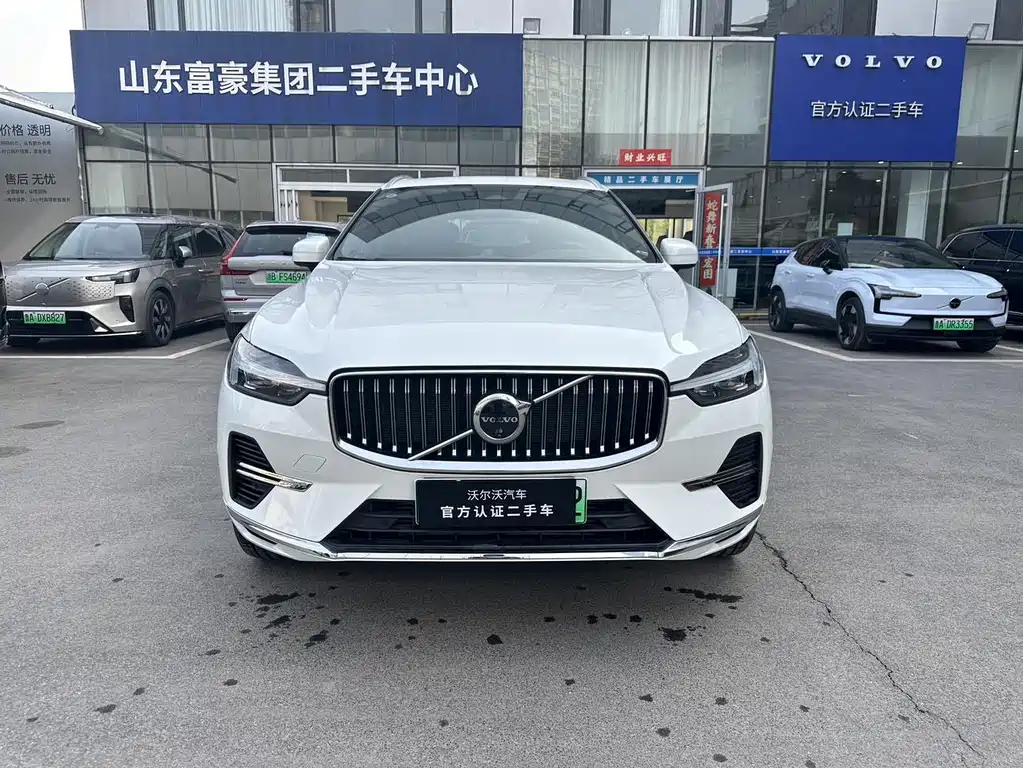 Volvo XC60 plug-in hybrid 2024 T8 plug-in hybrid long-range four-wheel drive Zhiya luxury version купить на сайте DeffCars