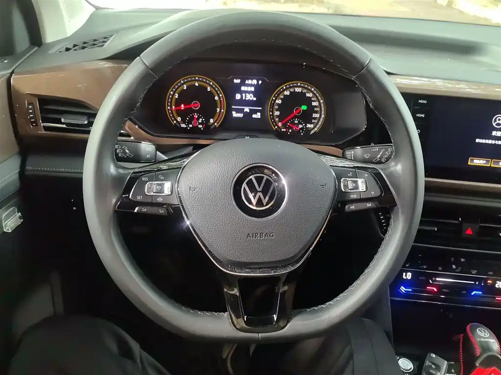Tuyue 2021 330TSI four-wheel drive luxury version PLUS купить на сайте DeffCars