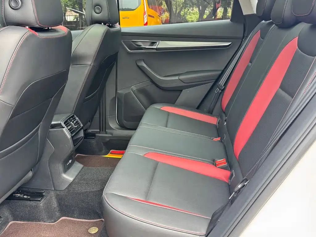 Karoq 2022 TSI280 Luxury Edition купить на сайте DeffCars