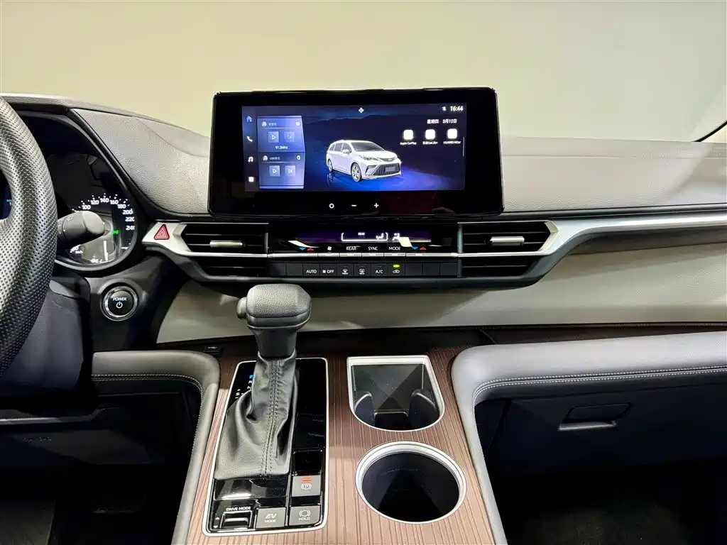 Grevia 2024 2.5L Hybrid Comfort Edition купить на сайте DeffCars