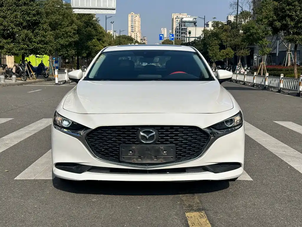 Mazda3 Angkesela 2021 1.5L Automatic Quality Edition купить на сайте DeffCars