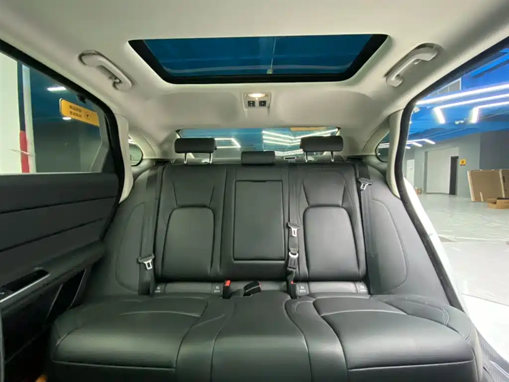 Jaguar XFL 2020 XFL 2.0T P200 two-wheel drive flagship version купить на сайте DeffCars
