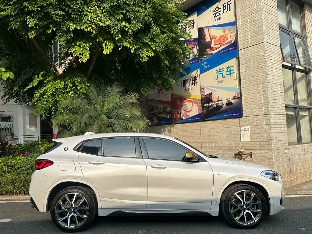 BMW X2 2023 sDrive 25i Sunlight Edition купить на сайте DeffCars