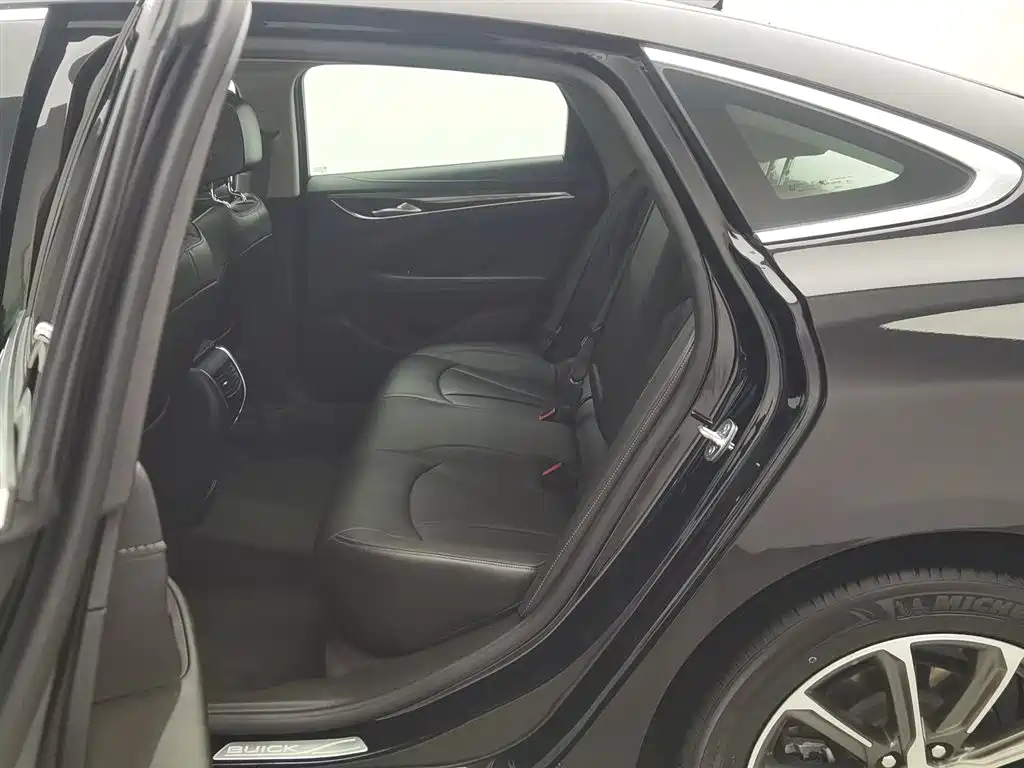 LaCrosse 2021 652T luxury model купить на сайте DeffCars