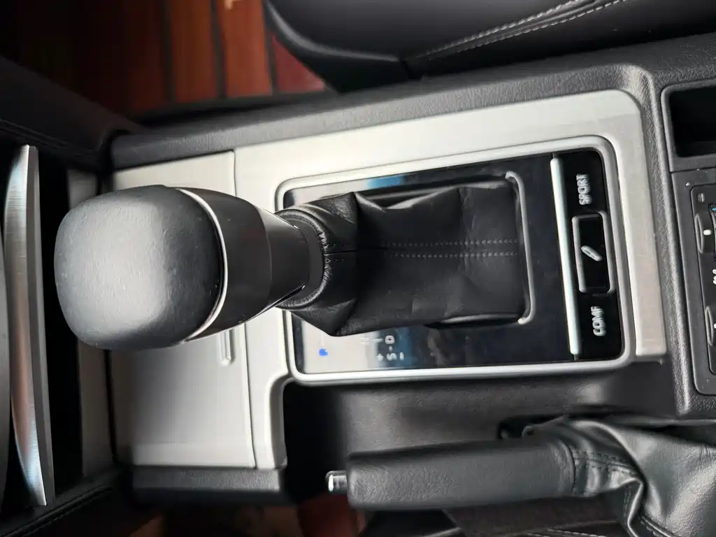 Prado 2018 3.5L automatic VX NAVI rear mounted spare tire купить на сайте DeffCars