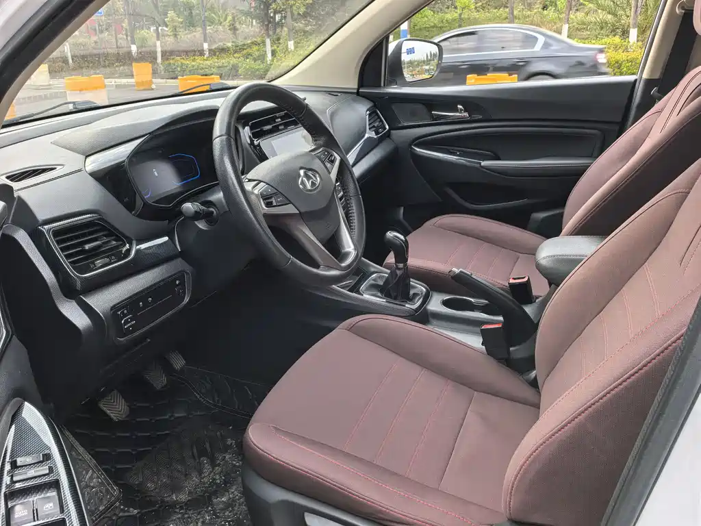 Changan Auchan A800 2018 1.6L manual smart network model купить на сайте DeffCars