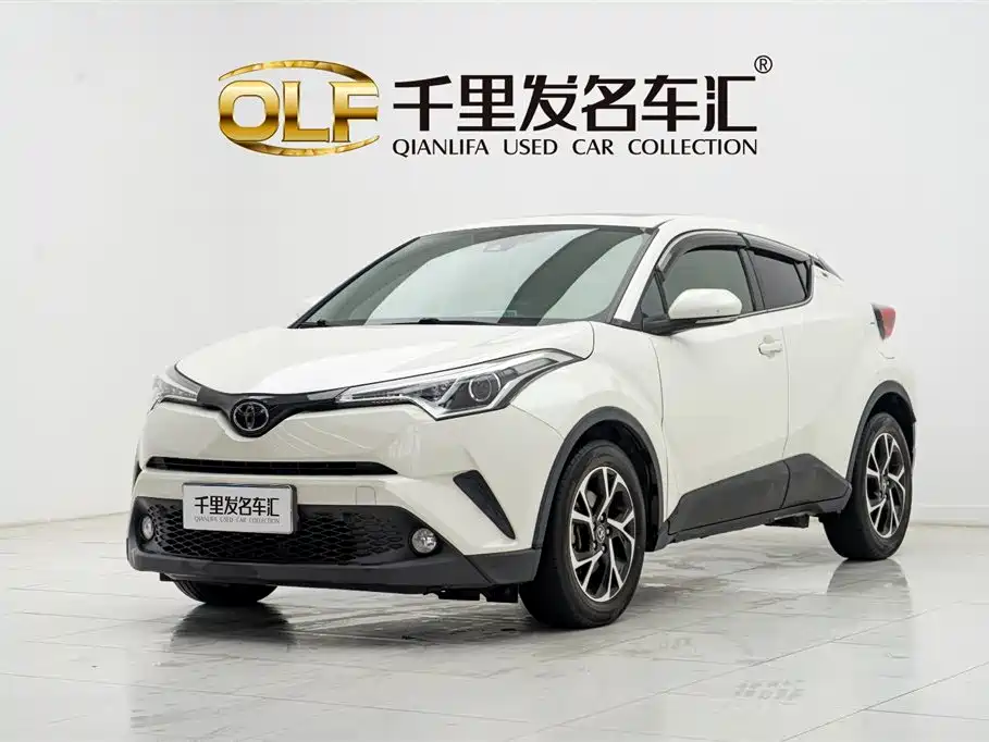 Toyota C-HR 2020 2.0L Leading Edition купить на сайте DeffCars
