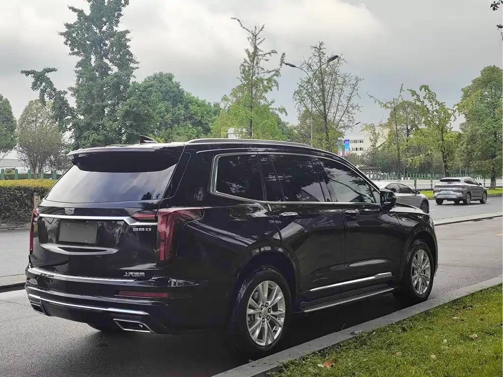 Cadillac XT6 2021 28T six-seat four-wheel drive stylish model купить на сайте DeffCars