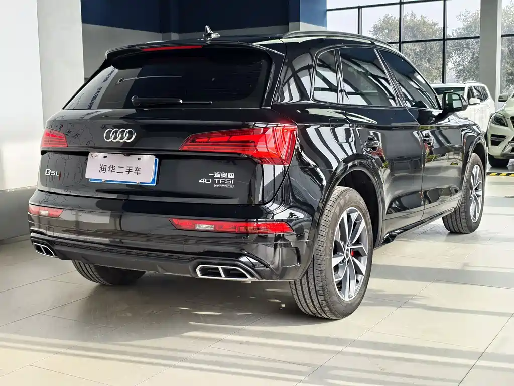 Audi Q5L 2024 40 TFSI luxury and dynamic model купить на сайте DeffCars