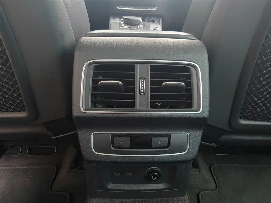 Audi Q5L 2018 40 TFSI enjoys fashionable style, National VI купить на сайте DeffCars