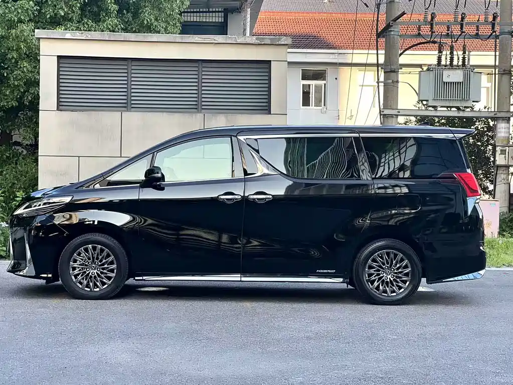 Lexus LM 2020 300h four-seat Royal Edition купить на сайте DeffCars