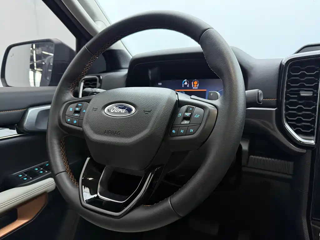 Ranger 2023 Explorer 4WD automatic version gasoline купить на сайте DeffCars